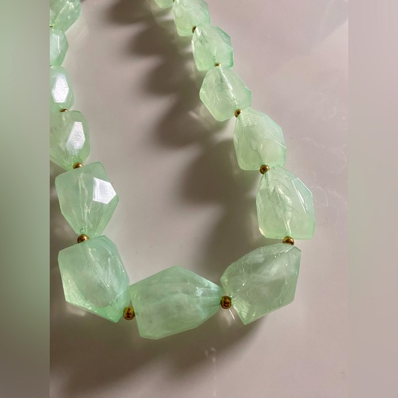 Forever 21 statement necklace - Picture 2 of 2